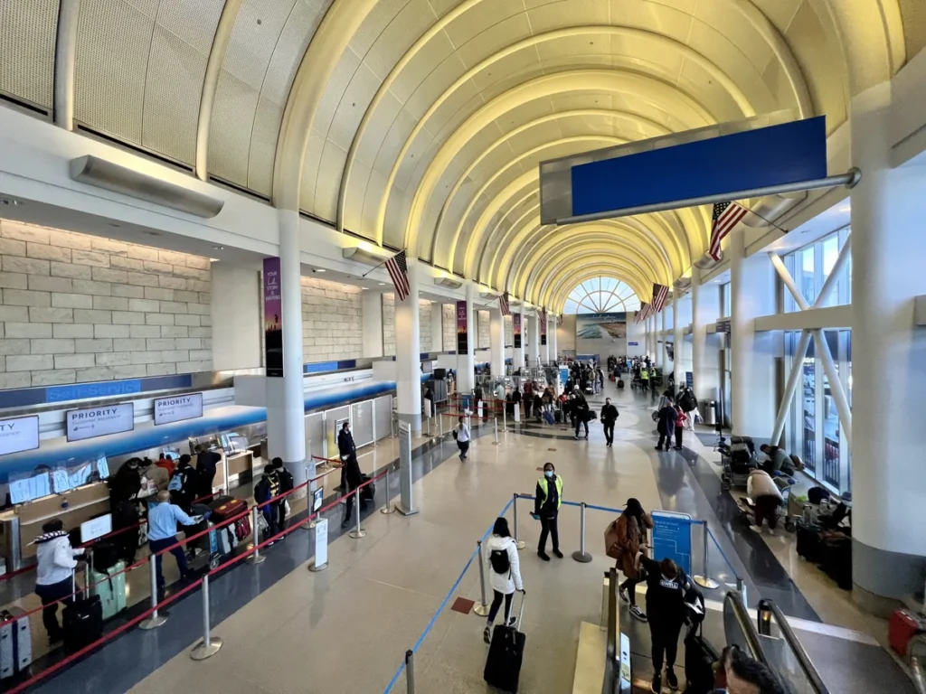 Xiamen Airlines Miami Terminal - Miami International Airport